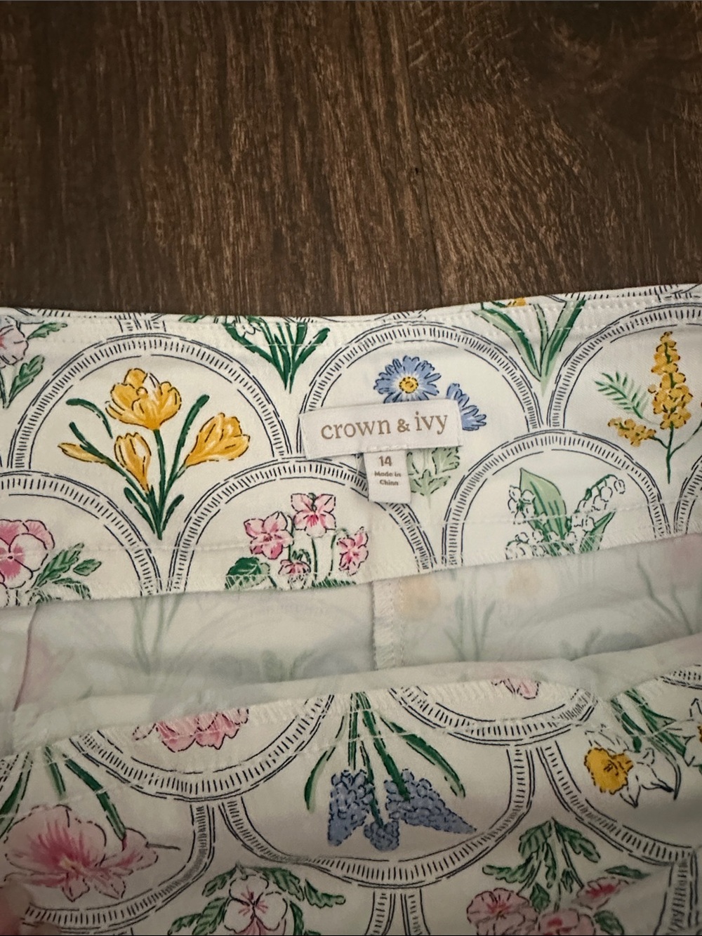 Crown & Ivy Floral Skort Size 14 Pastel Cottagecore Spring Summer Style - Picture 2 of 7